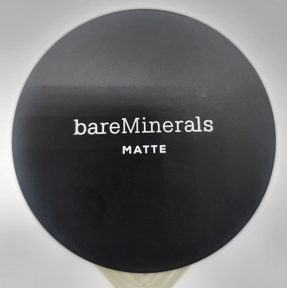 Matte Foundation SPF15